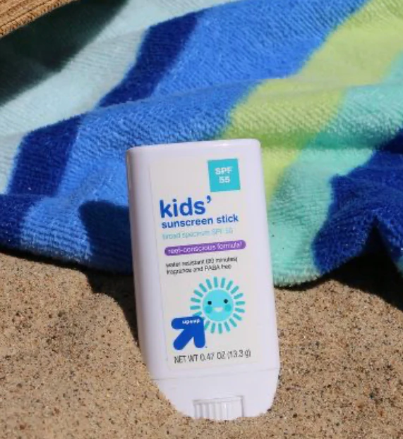 Protector solar deportivo para niños - SPF 55 - 0.47oz/2pk - up&up - Imagen 2